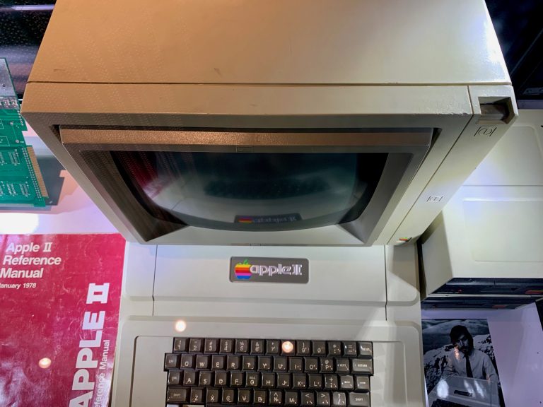 apple-ii-768x576.jpeg